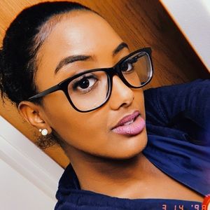 Meet your Posher, Jalane